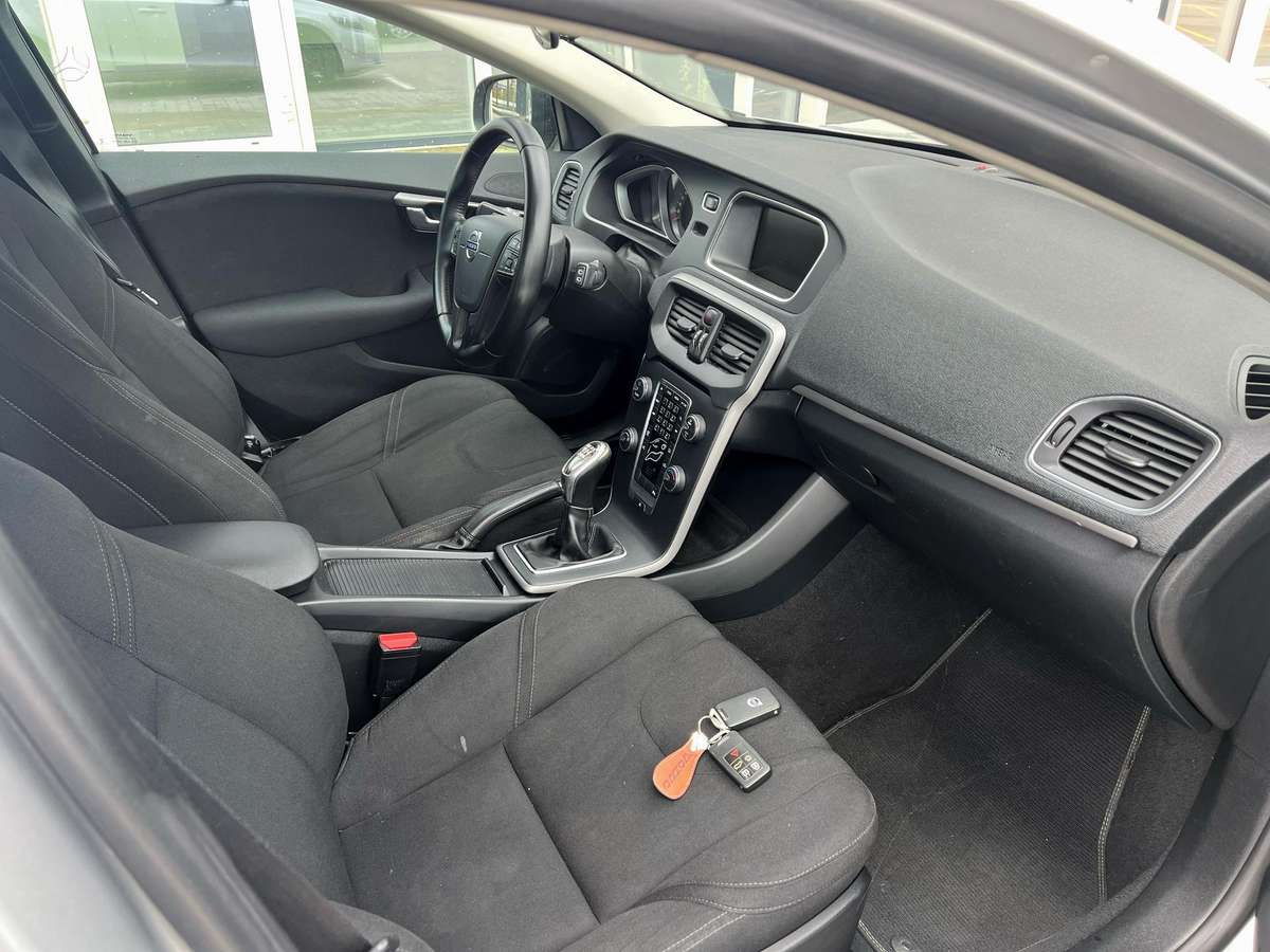 Volvo V40 - 7