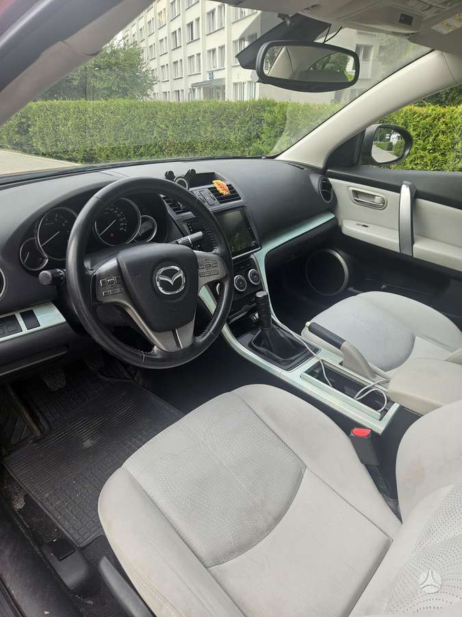 Mazda 6, 2.0 l., Седан