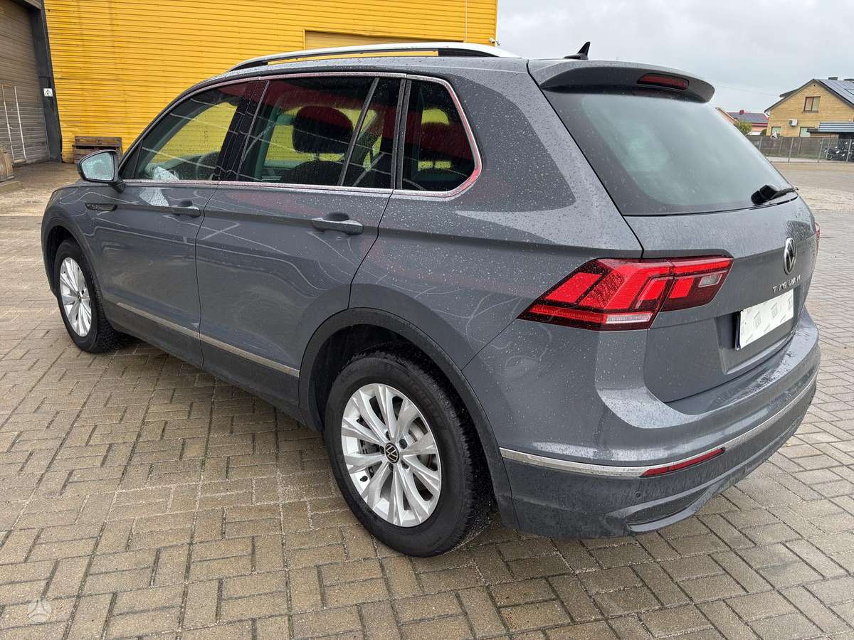 Volkswagen Tiguan - 7