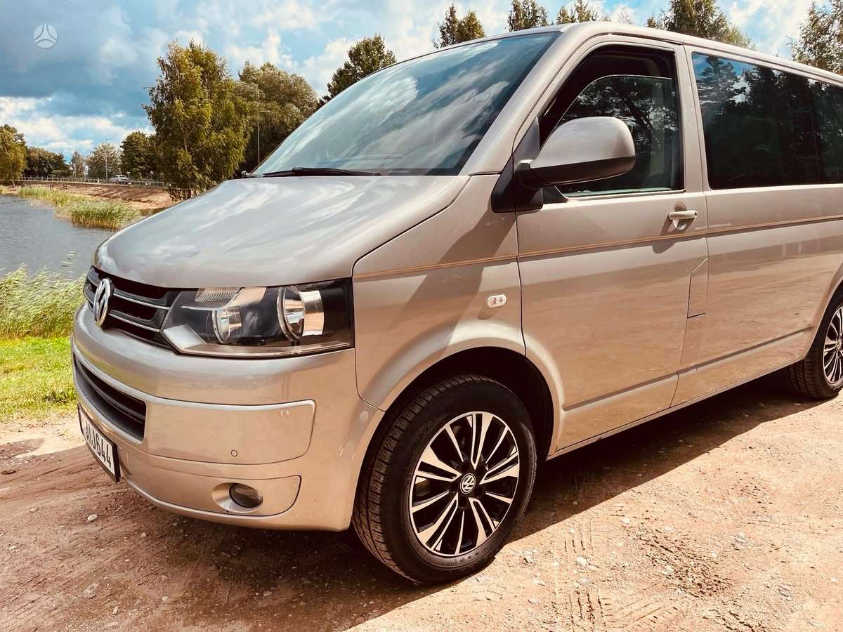 Volkswagen Multivan - 1