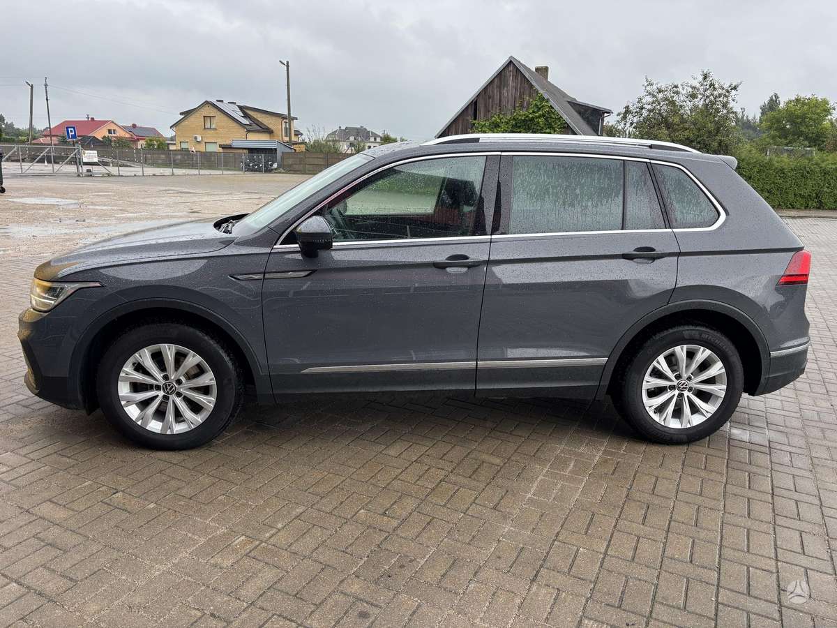 Volkswagen Tiguan - 8