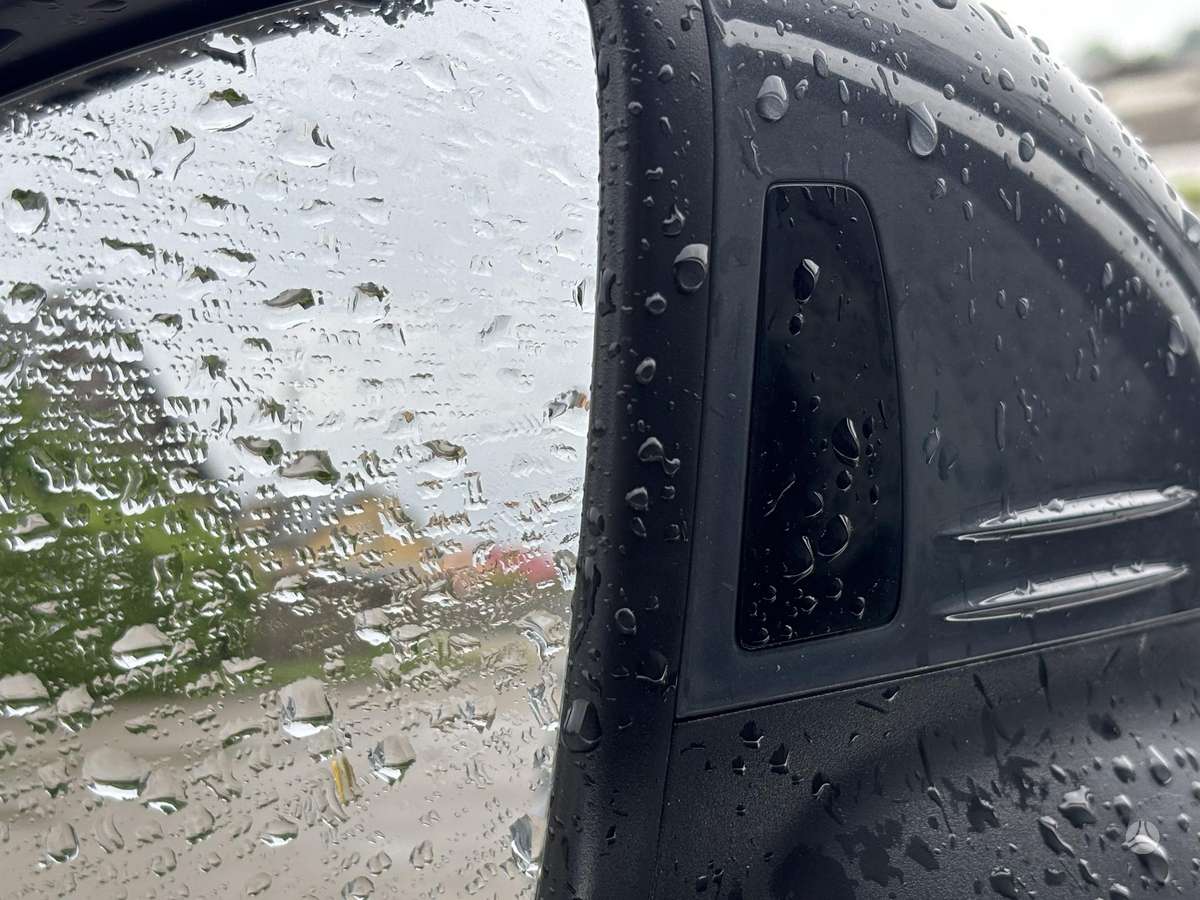 Volkswagen Tiguan - 9