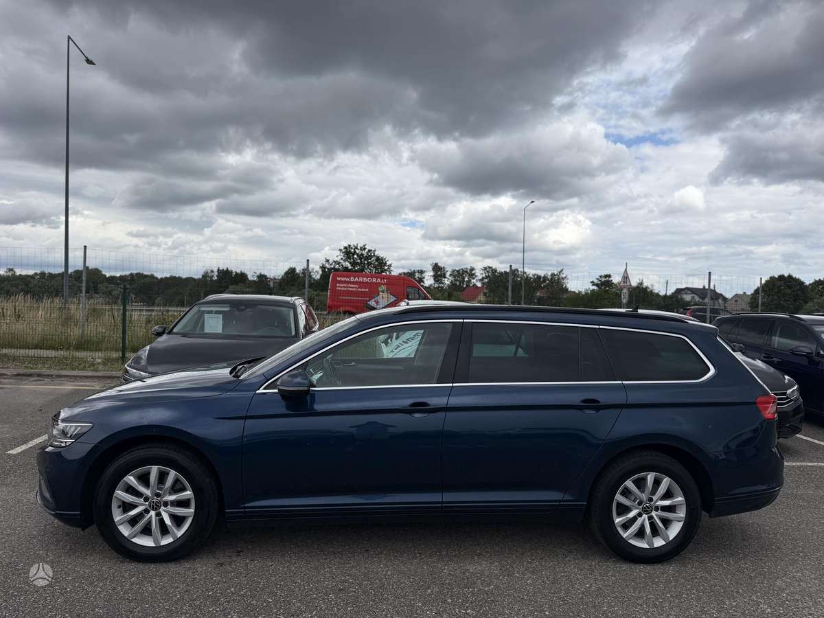 Volkswagen Passat - 8