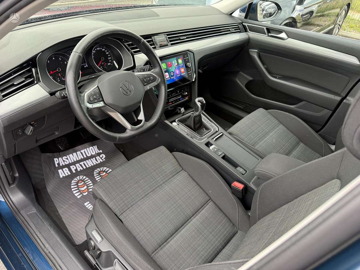 Volkswagen Passat - 12