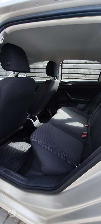 Volkswagen Polo - 9