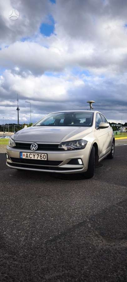 Volkswagen Polo - 1