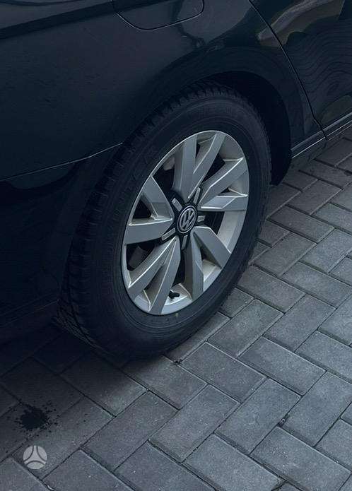 Volkswagen Passat - 9