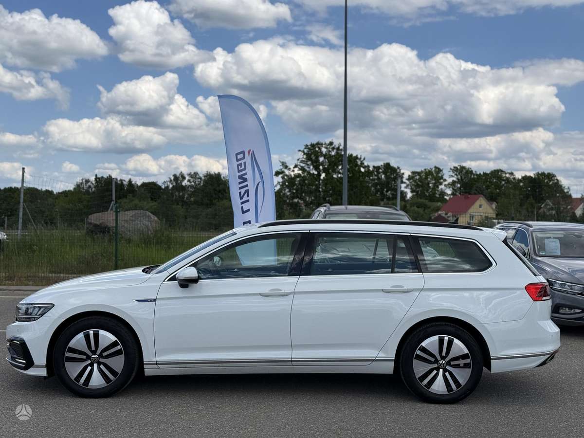 Volkswagen Passat - 3