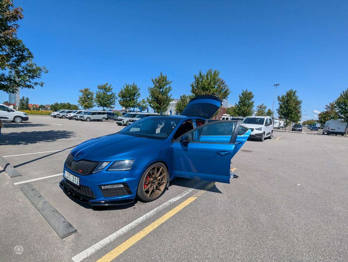 Skoda Octavia, 2.0 l., Хэтчбек