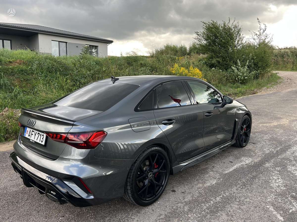 Audi RS 3, 2.5 l., Седан