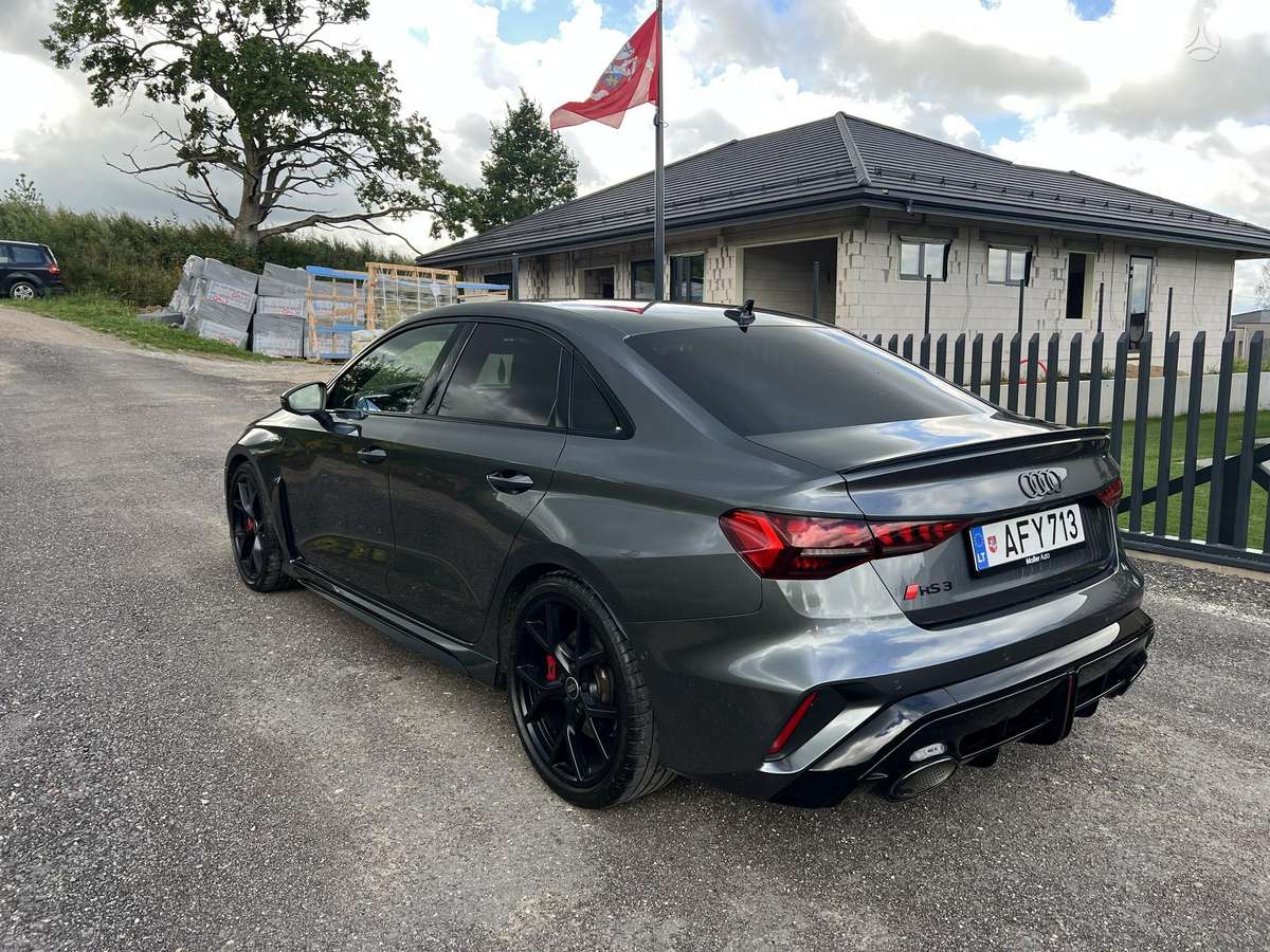 Audi RS 3, 2.5 l., Седан