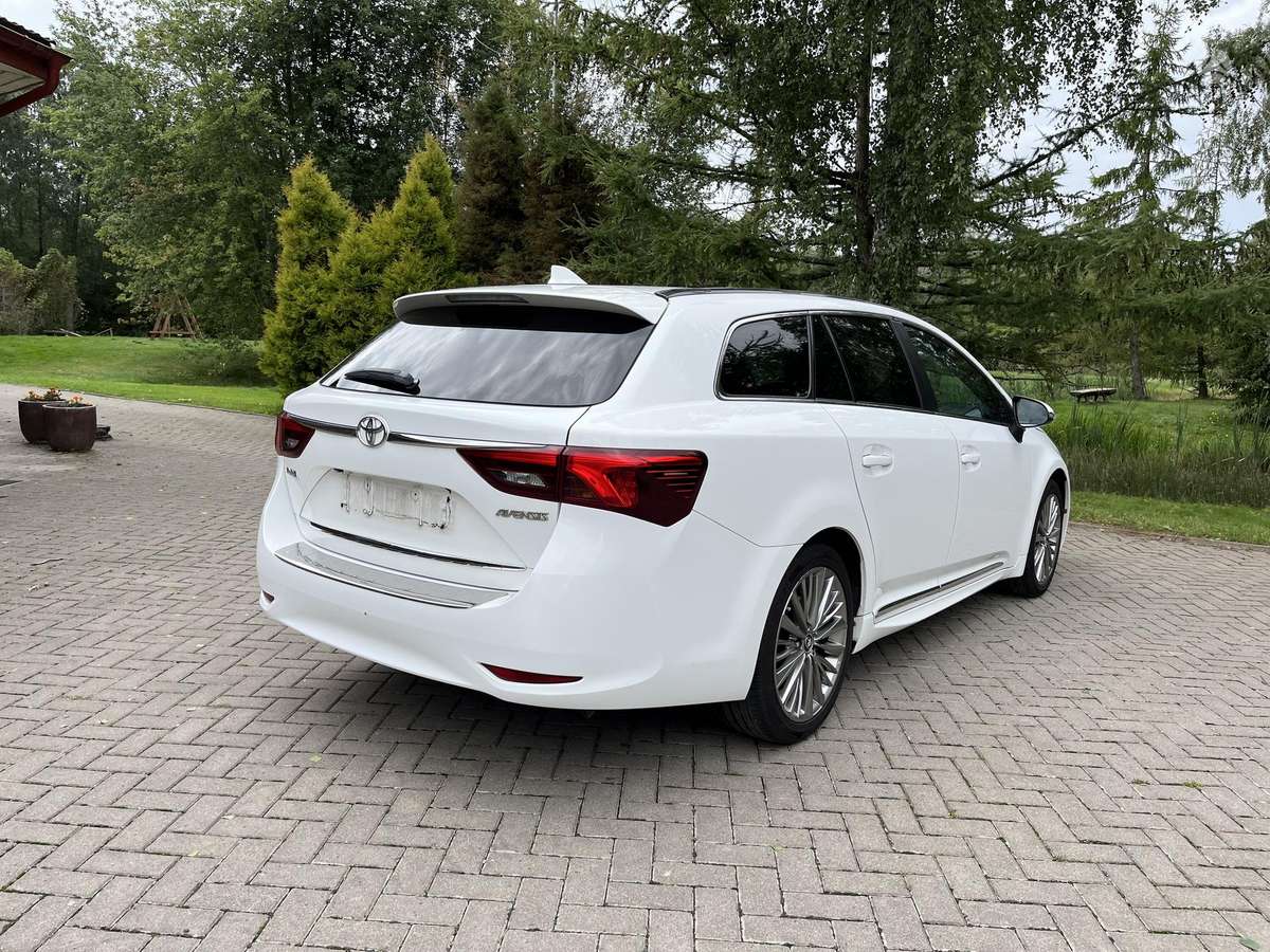 Toyota Avensis - 4