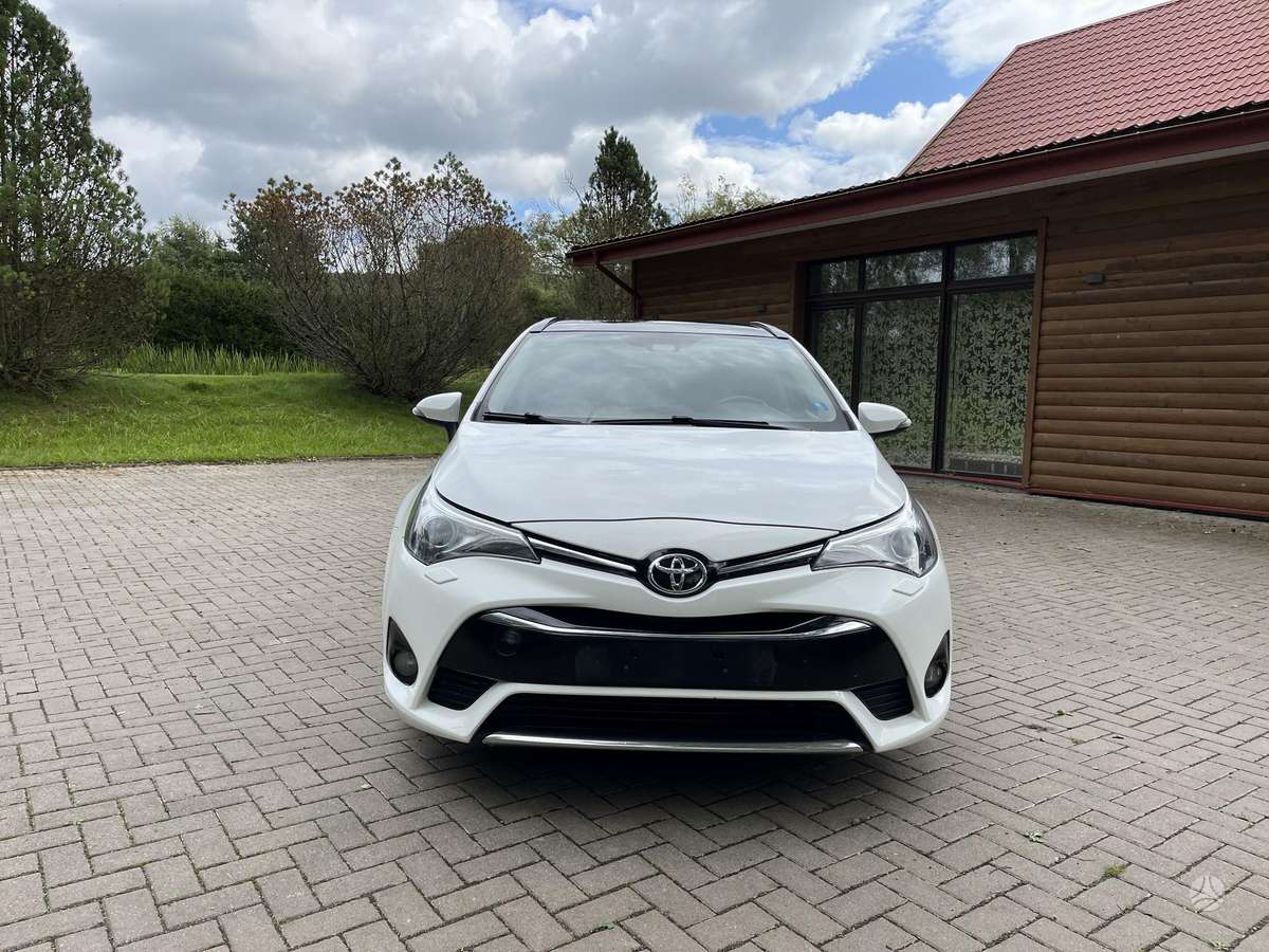 Toyota Avensis - 5