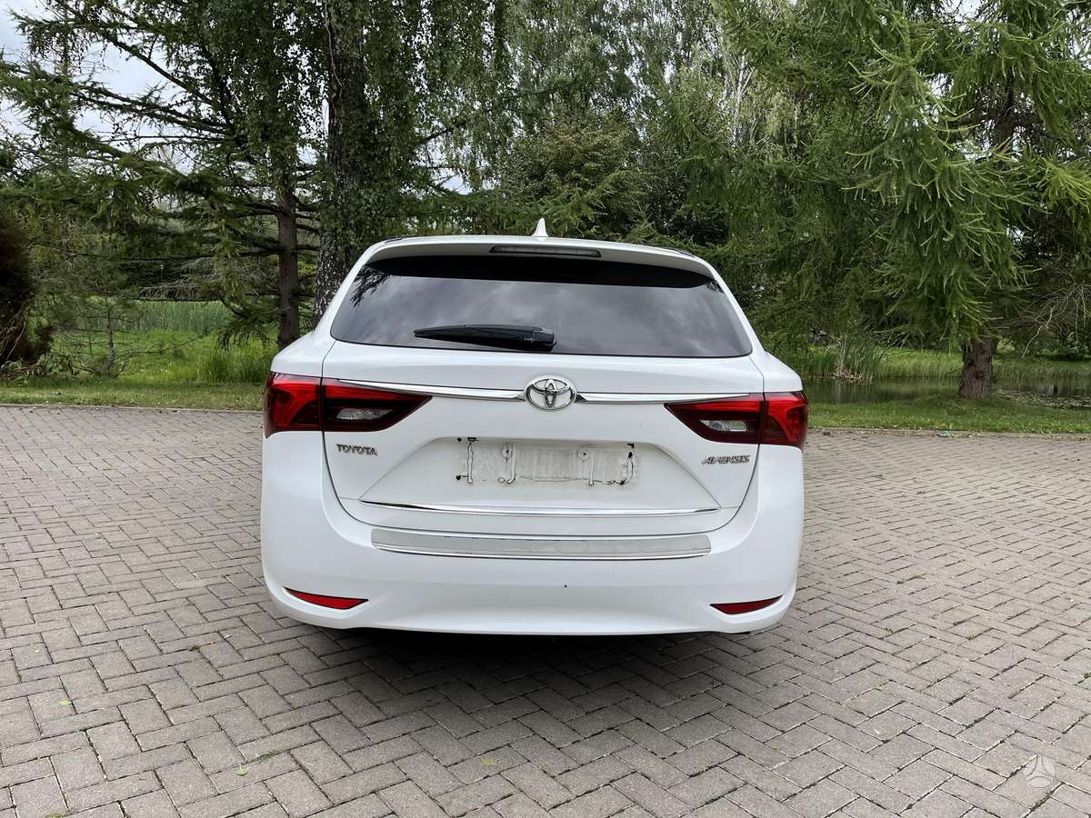Toyota Avensis - 6