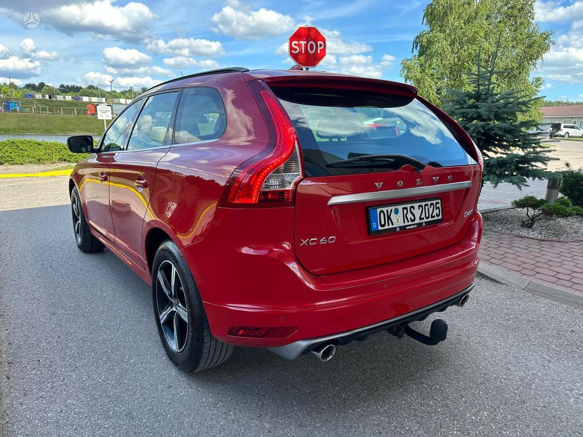 Volvo XC60, 2.4 l., off-road / crossover