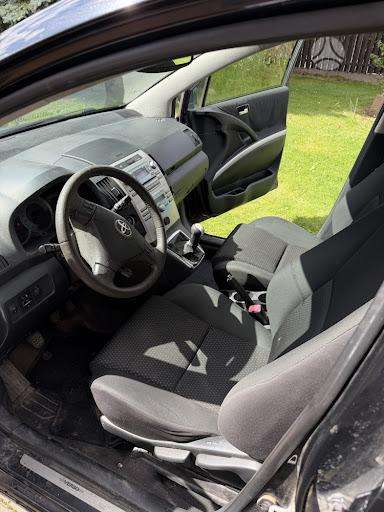 Toyota Corolla Verso - 3