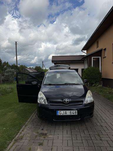 Toyota Corolla Verso - 4