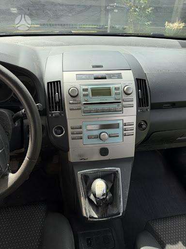 Toyota Corolla Verso - 7