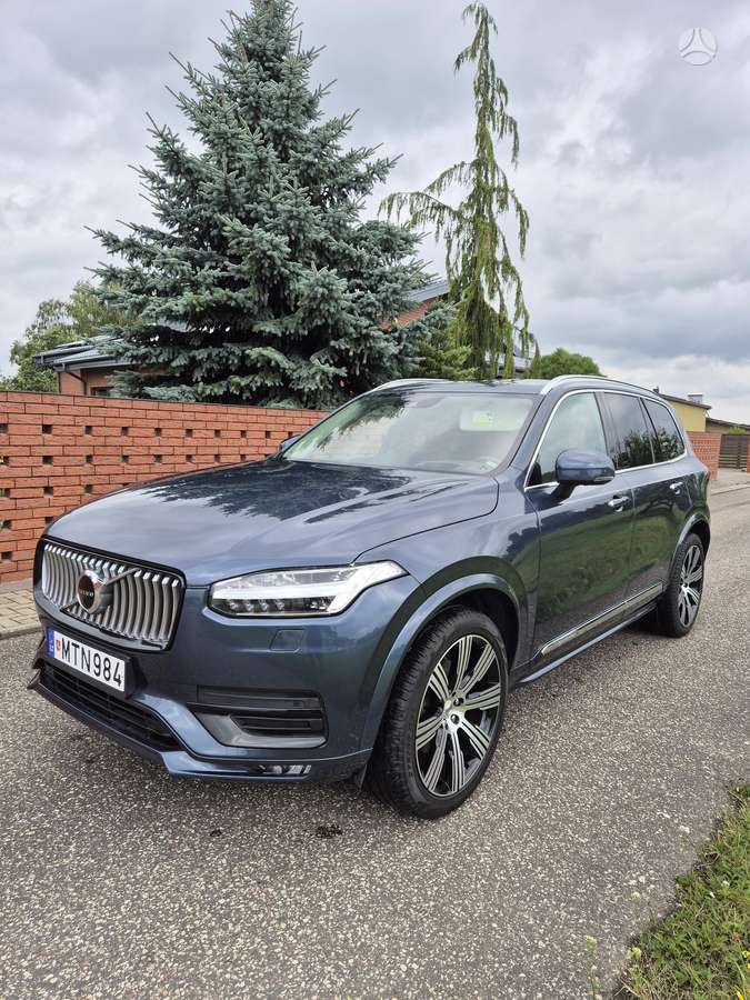 Volvo XC90 - 1