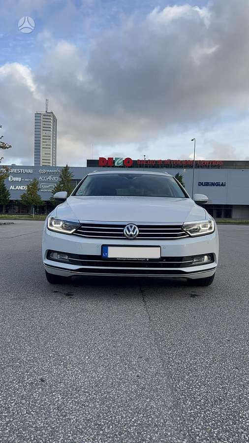 Volkswagen Passat - 2