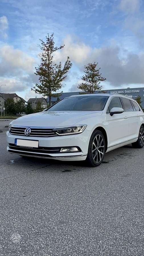 Volkswagen Passat - 4