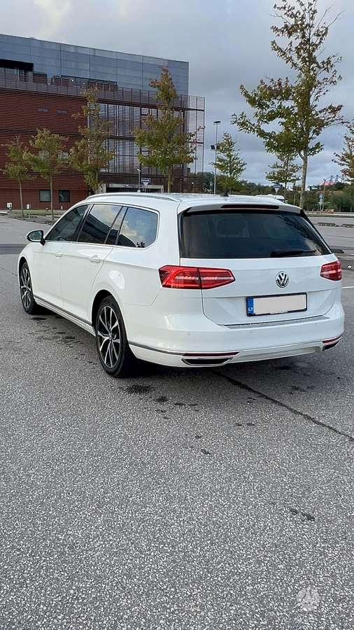 Volkswagen Passat - 6