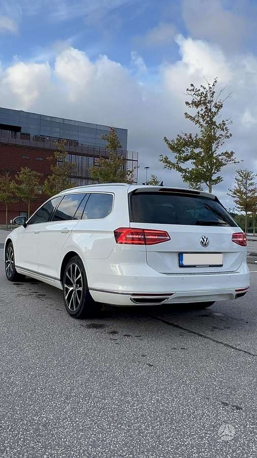 Volkswagen Passat - 8