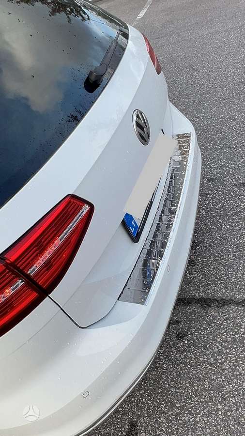 Volkswagen Passat - 9
