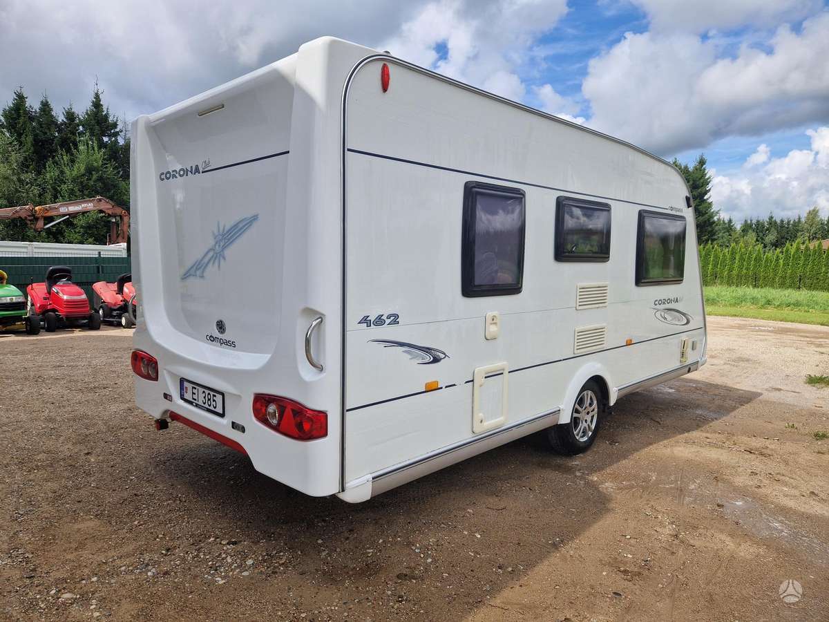 Compass Corona, caravans