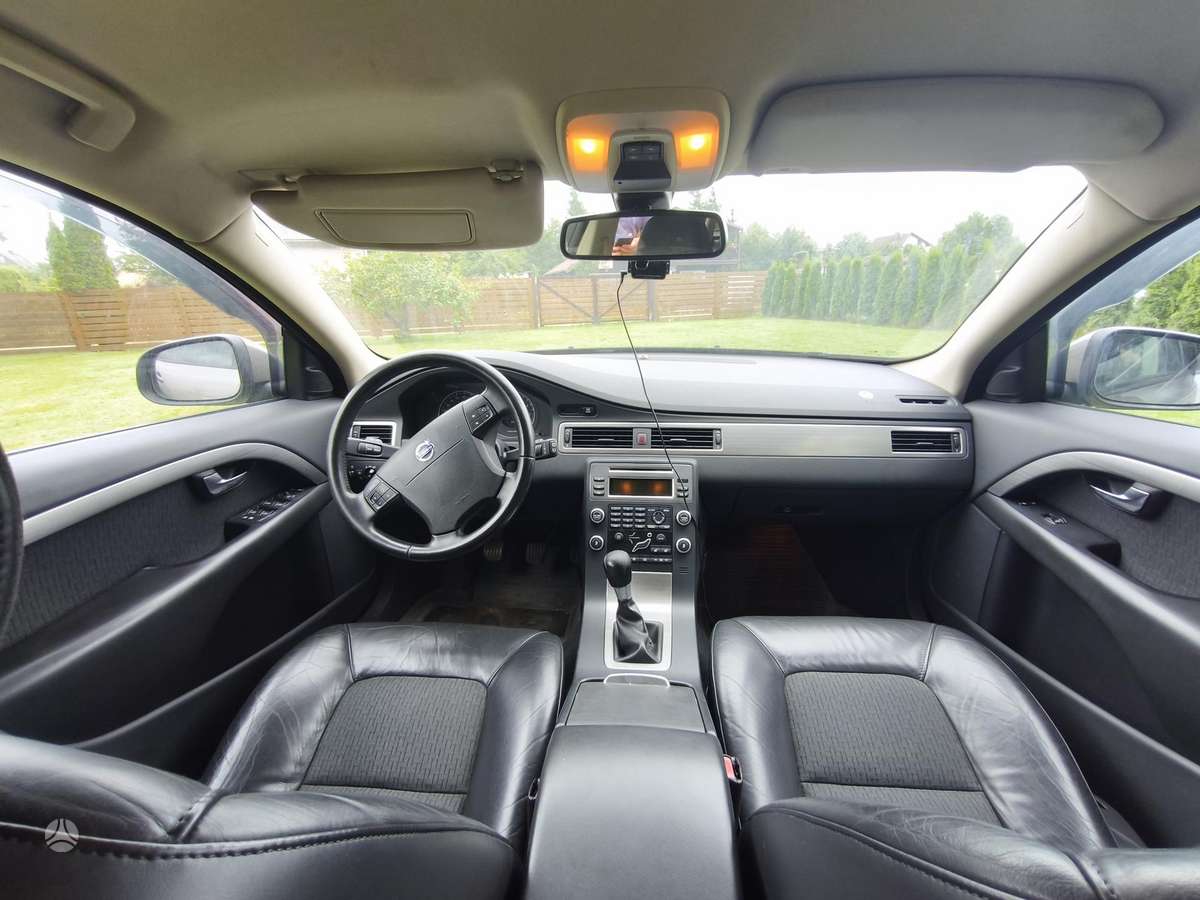 Volvo V70 - 4