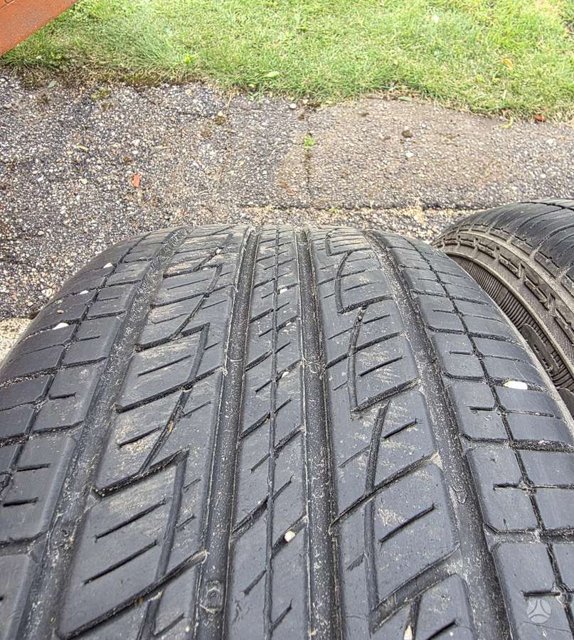 Kumho, universalios 245/50 R20