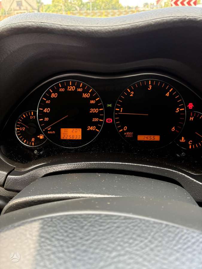Toyota Avensis - 5