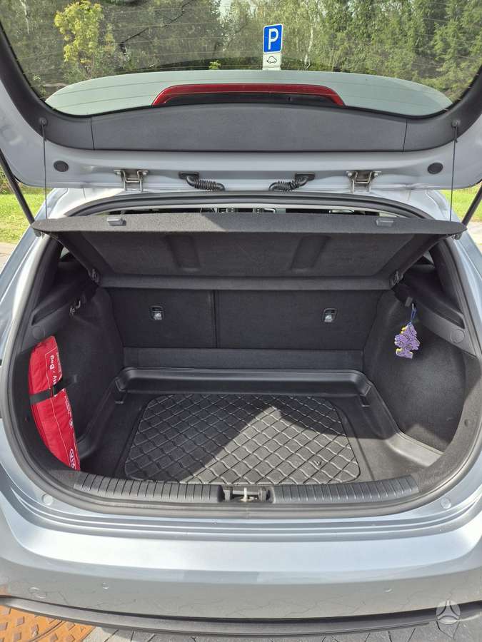 Kia Ceed, 1.6 l., Хэтчбек