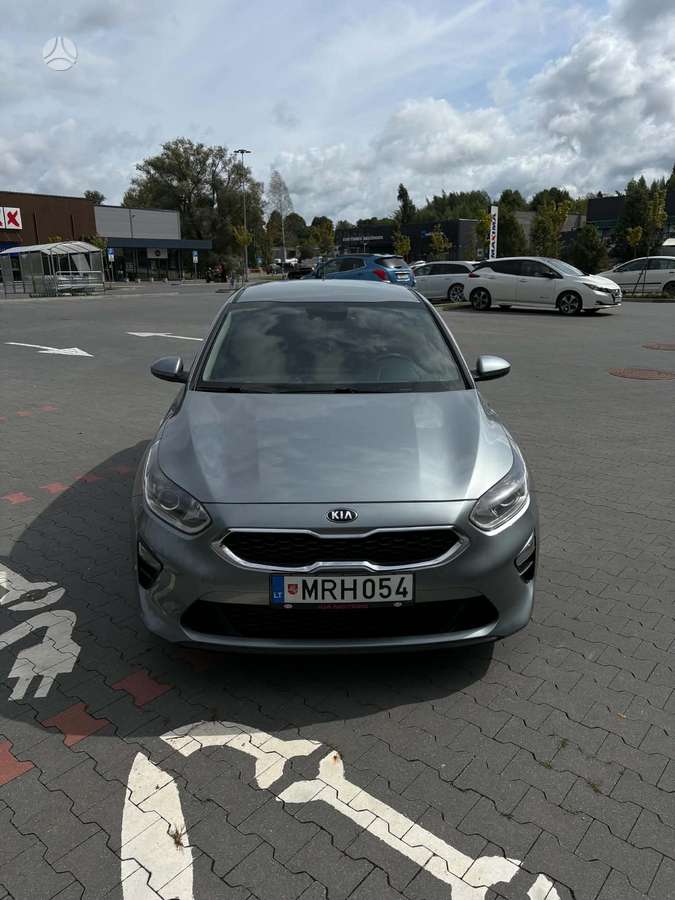 Kia Ceed, 1.6 l., Хэтчбек