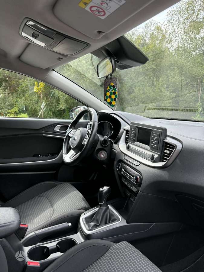 Kia Ceed, 1.6 l., Хэтчбек