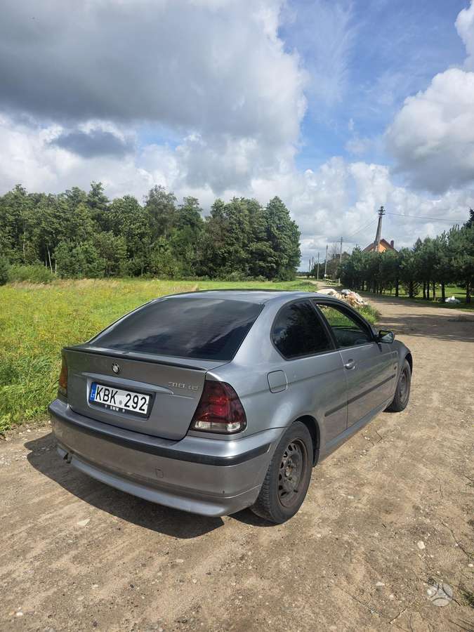 BMW 318, 2.0 l., Хэтчбек