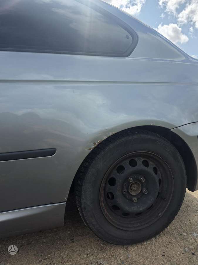 BMW 318, 2.0 l., hatchback