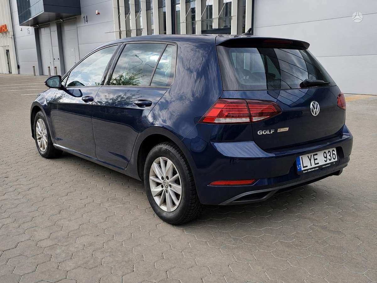 Volkswagen Golf - 4