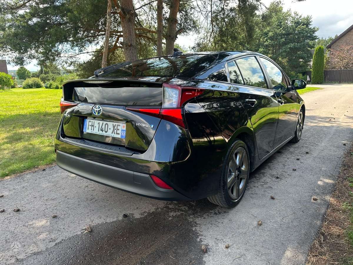 Toyota Prius - 10