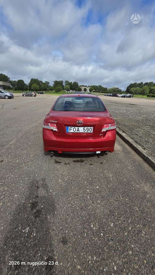 Toyota Camry - 6