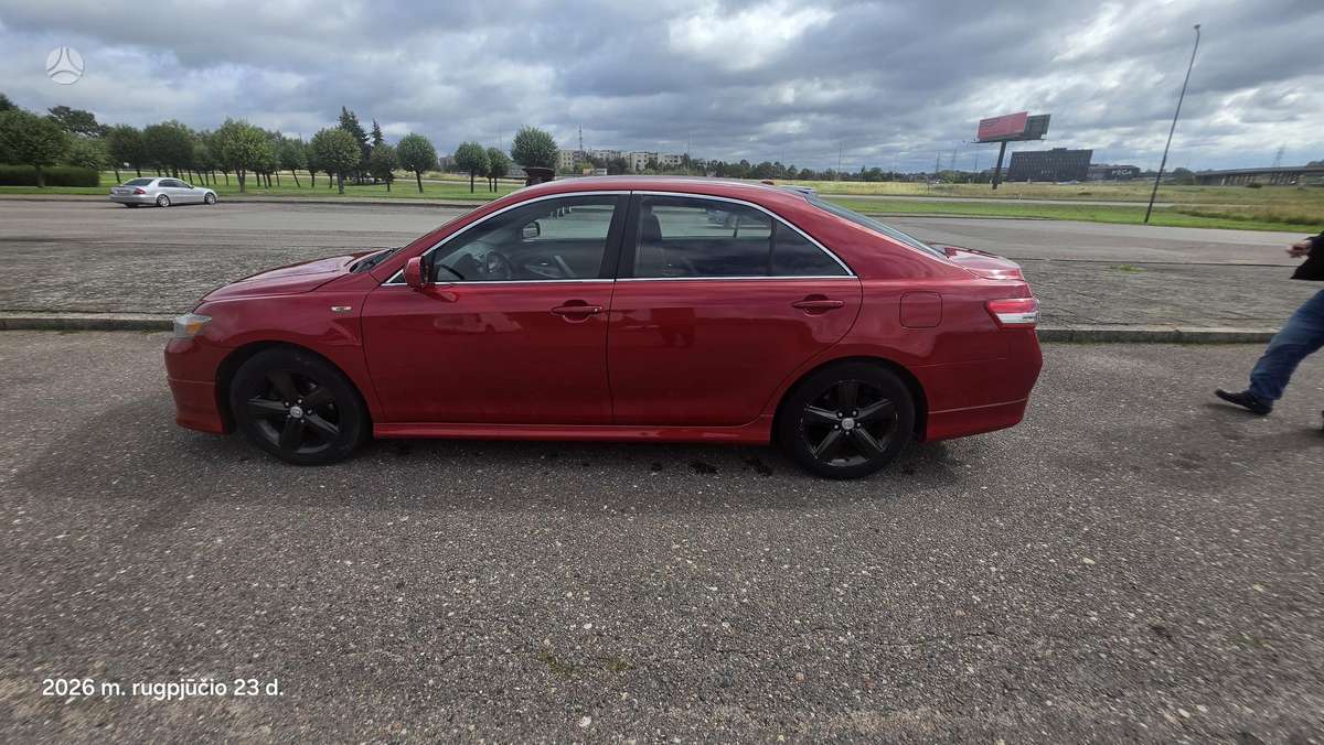Toyota Camry - 8