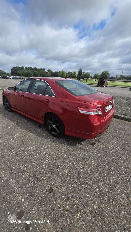 Toyota Camry - 9