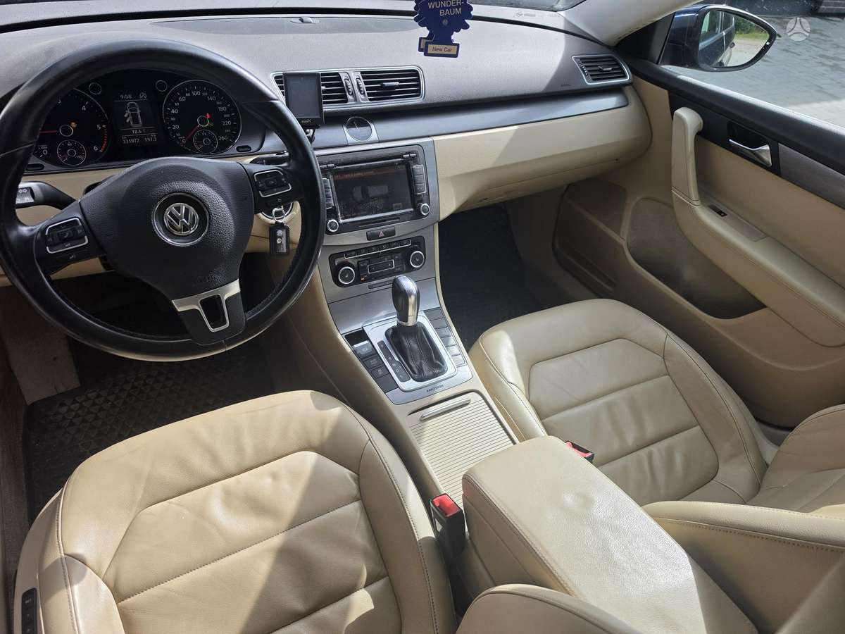 Volkswagen Passat, 2.0 l., Универсал