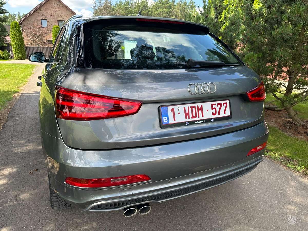 Audi Q3, 2.0 l., off-road / crossover