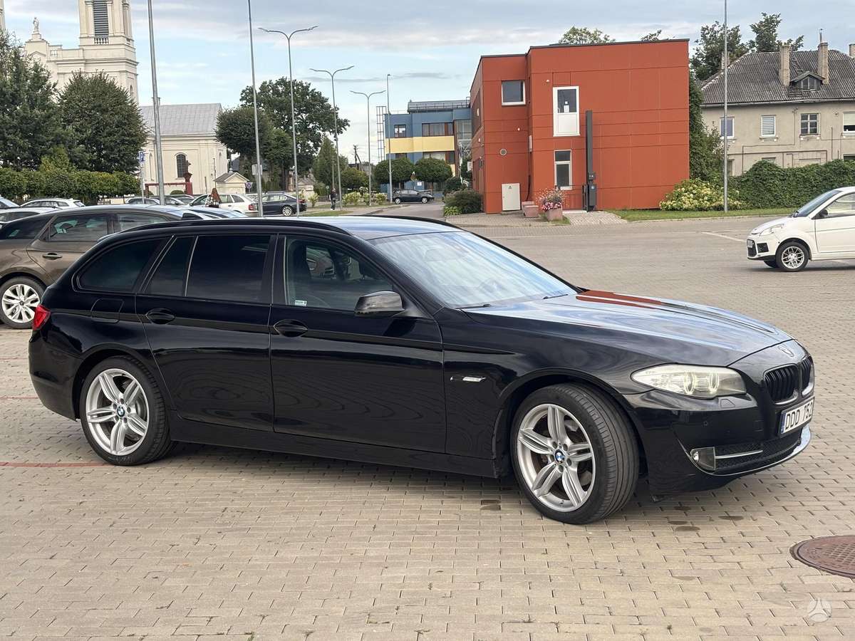 BMW 520, 2.0 l., wagon