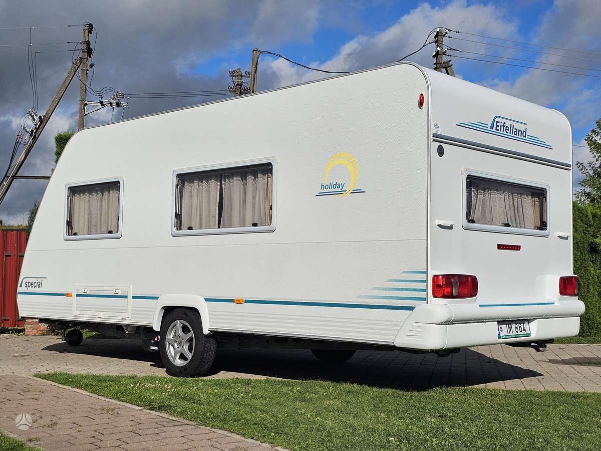 -Kita- KNAUS EIFELLAND E500, caravans