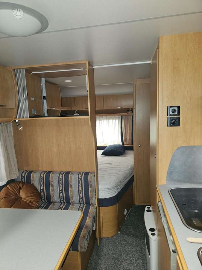 -Kita- KNAUS EIFELLAND E500, caravans