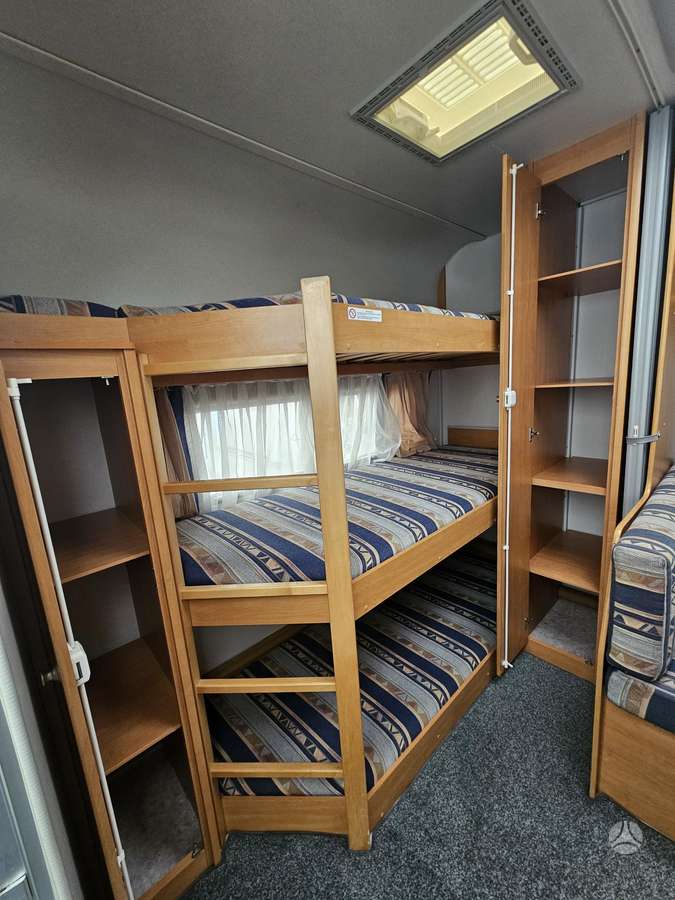 -Kita- KNAUS EIFELLAND E500, caravans