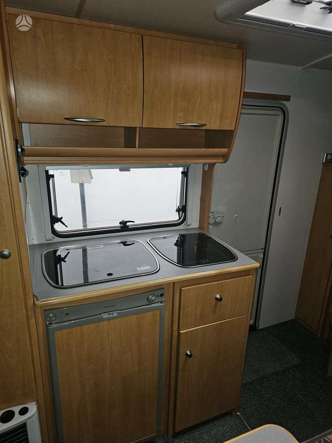 -Kita- KNAUS EIFELLAND E500, кемперы