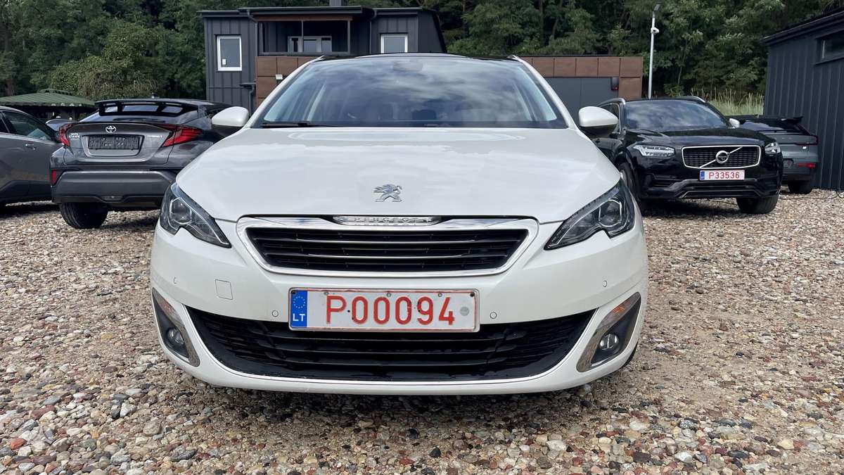 Peugeot 308, 1.2 l., Универсал